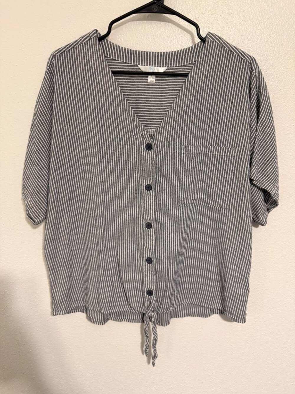 Time and Tru Linen Blend Top Blue White Stripe Button Front V Womans L